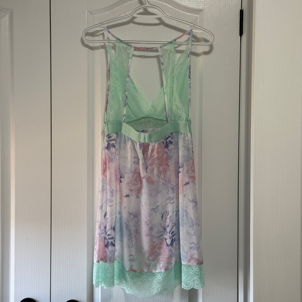 La Vie en Rose Floral Lace Trim Robe & Nightgown Set - Picture 5 of 12